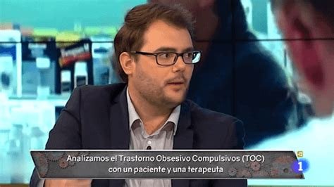 Manel en un plató de TV